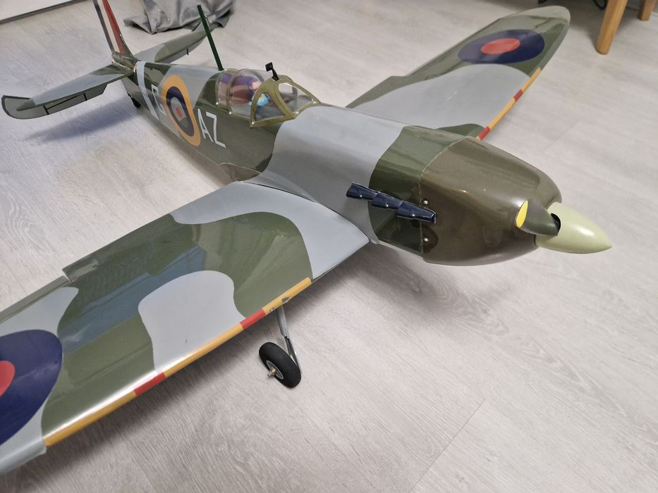 Samolot SPITFIRE DeAgostini pod RC