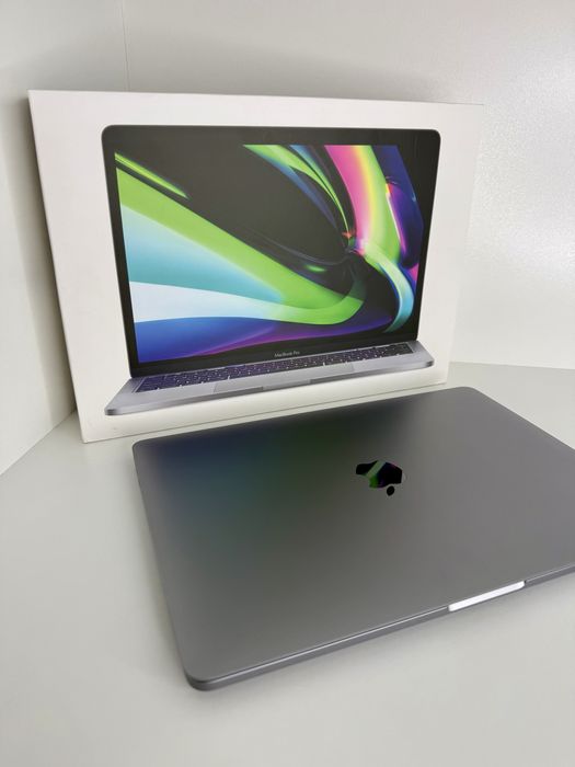 Macbook Pro M2 2022