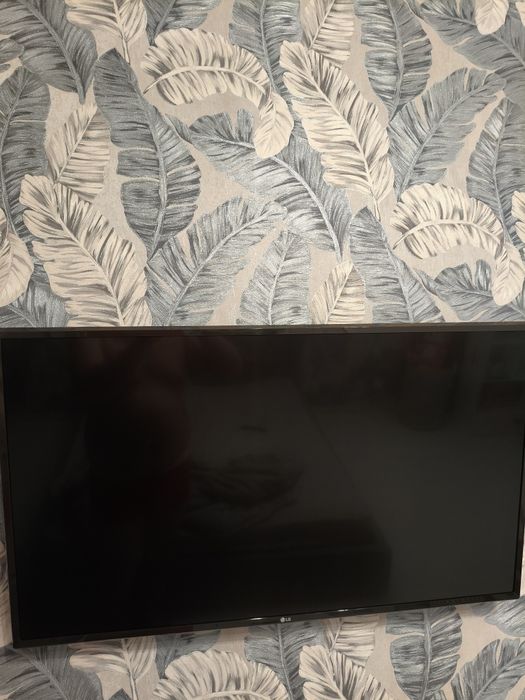 Продам телевізор LG 43 дюйма
