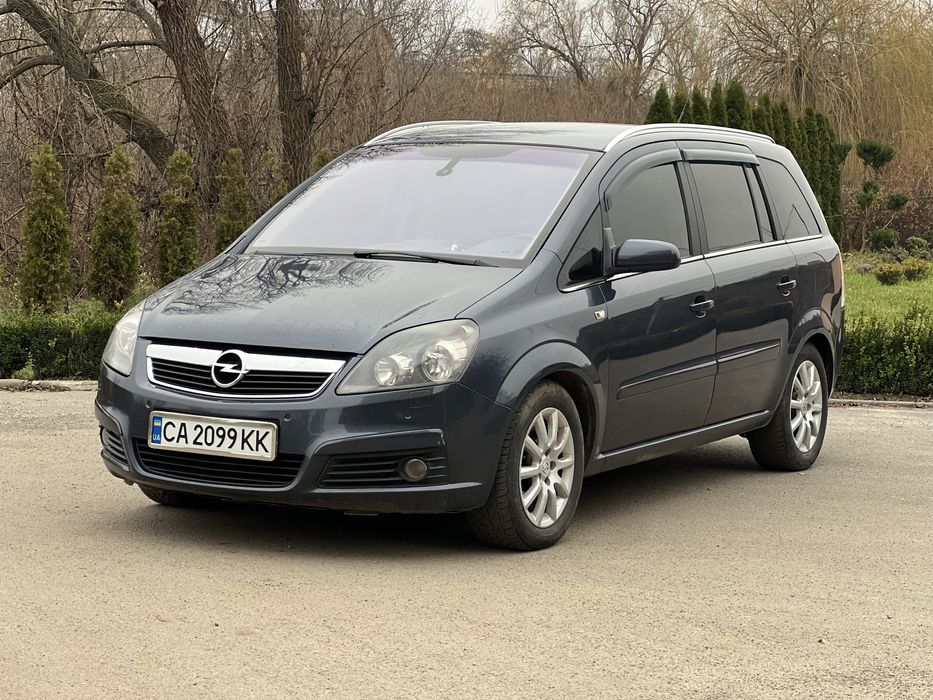 Opel Zafira 1.9 автомат
