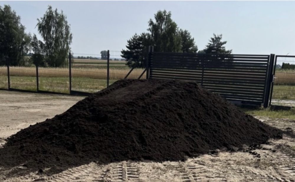 Czarnoziem przesiany mieszany z torfem, ziemia pod trawnik