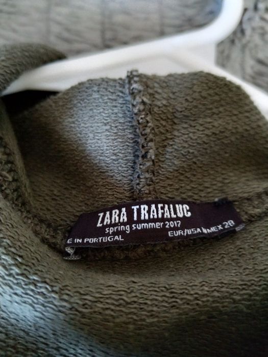 Bluza z kapturem marki zara