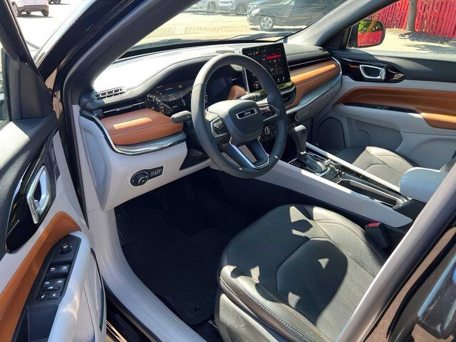 Jeep Compass      2023