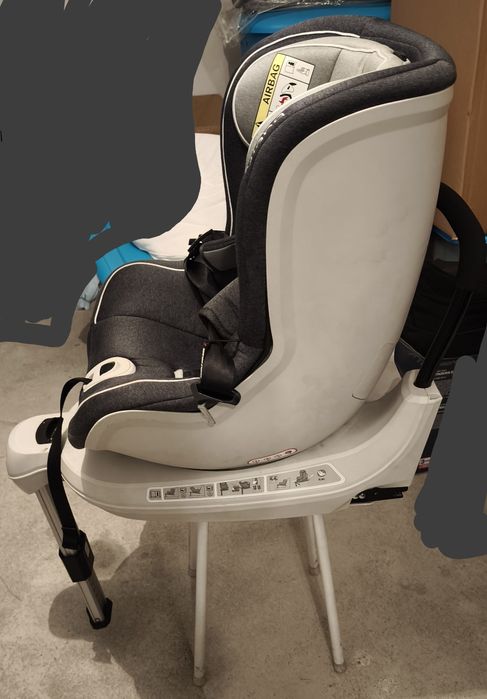 Vendo cadeira rotativa 360 com isofix