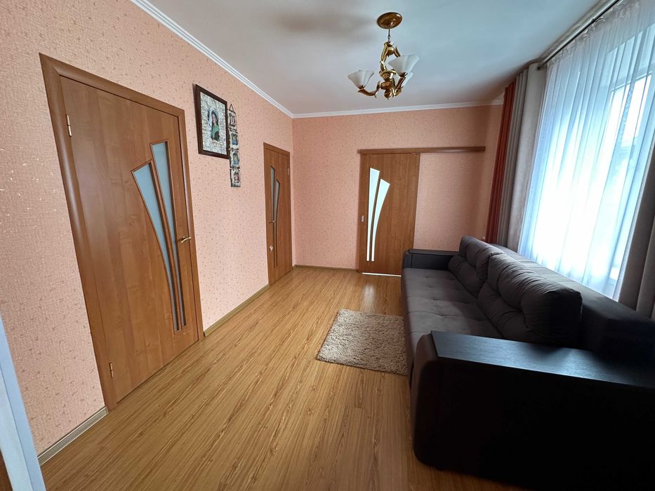 Житловий будинок селище Приютівка