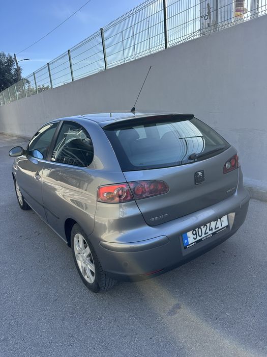 Seat Ibiza 1.4 gasolina / 2005