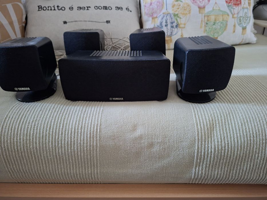 Subwoofer e sistema cinema em casa