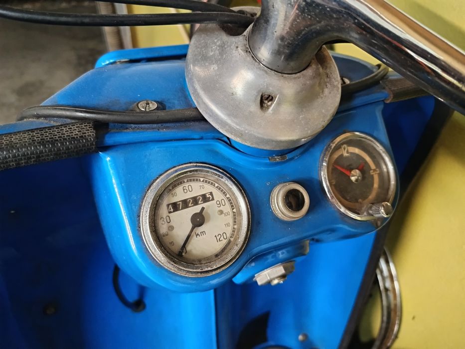 Mota clássica heinkel tourist