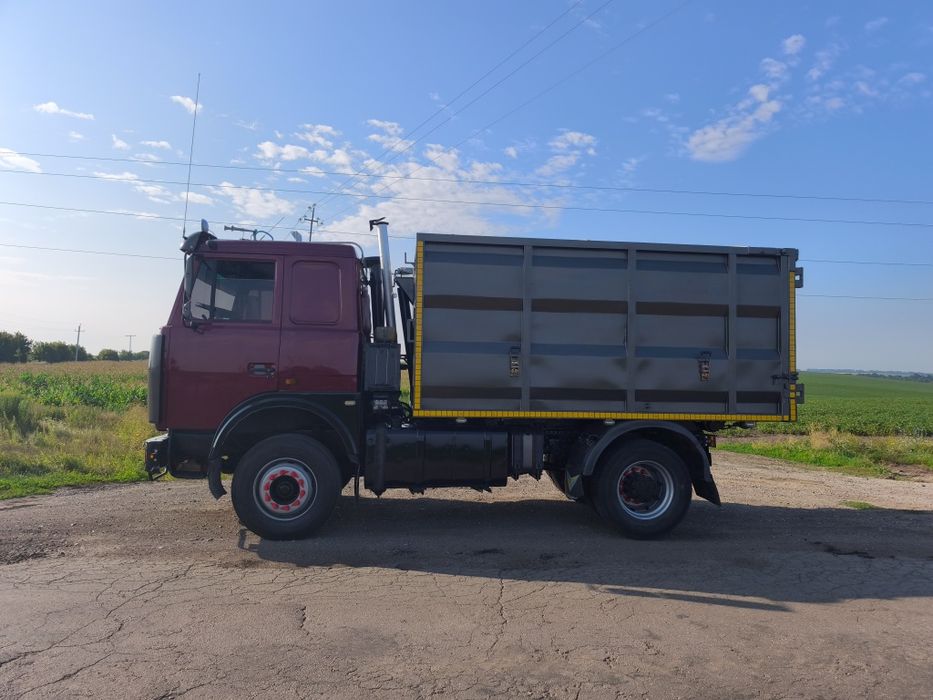 Самоскид  МАЗ 54320.