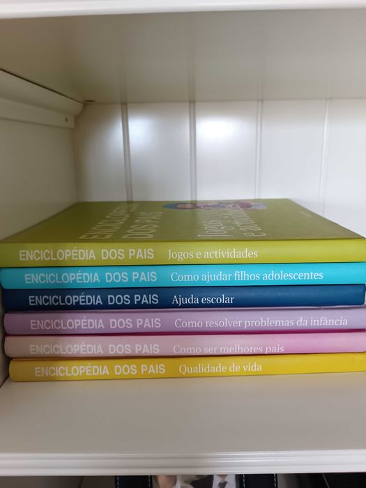 Colecção de 6 livros " Enciclopédia dos Pais"