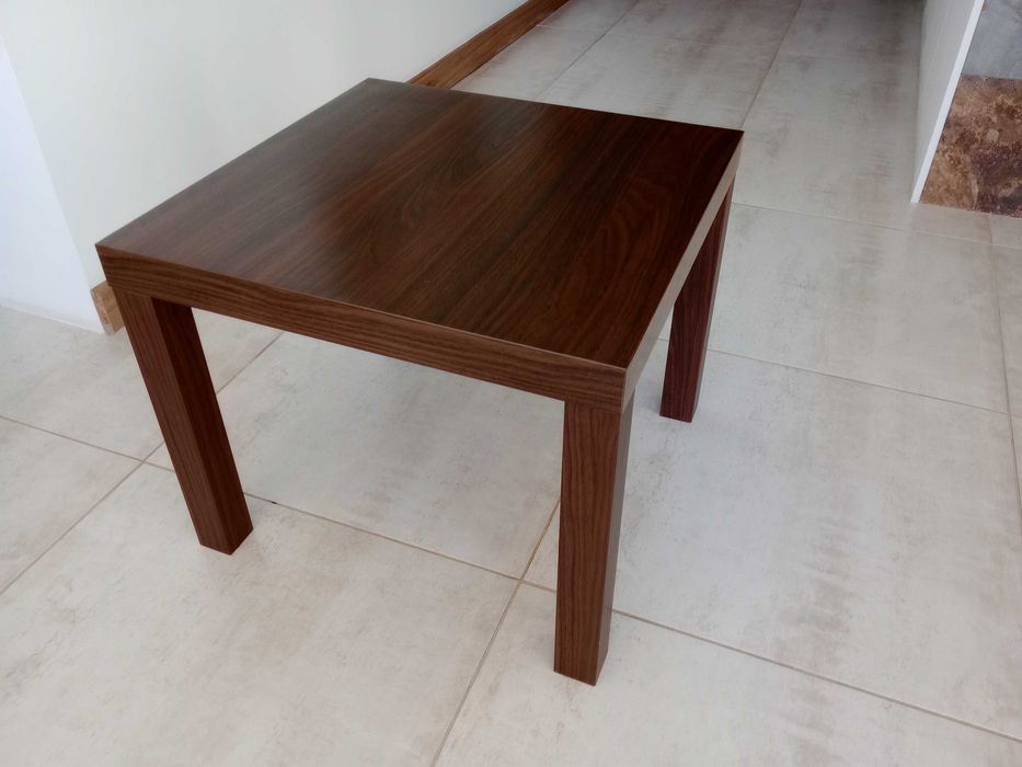 Mesa de sala de estar ou de apoio como nova