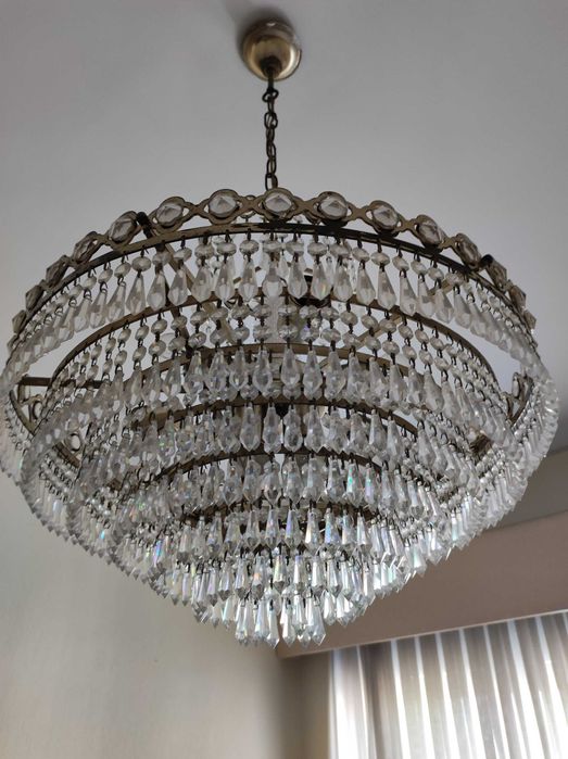Cadeeiro de tecto (Lustre) em Cristal