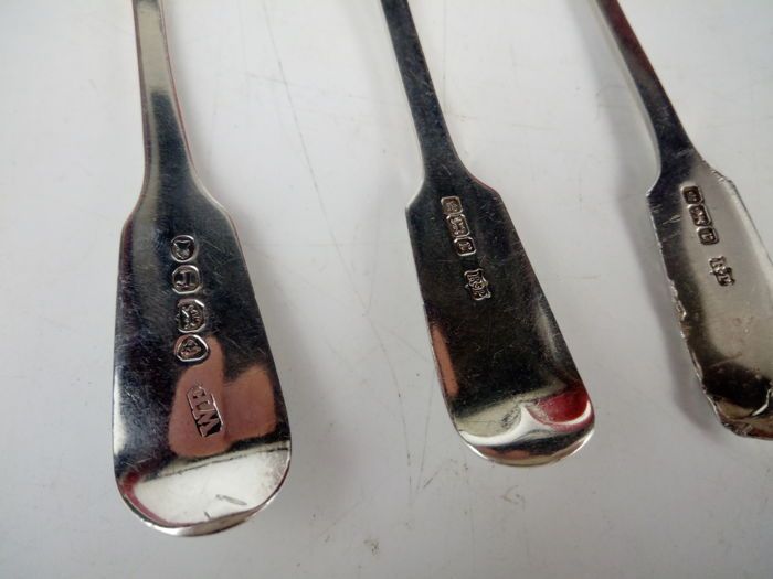 Colheres georgianas (3) - Prata esterlina .925 - London 1832 e 1909