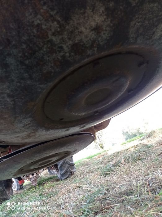 Rozrzutnik obornika i  inny sprzęt