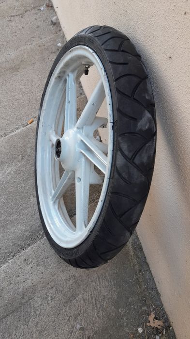 Honda NSR 50 RR Jantes com pneus em bom estado ( Valor FIXO )