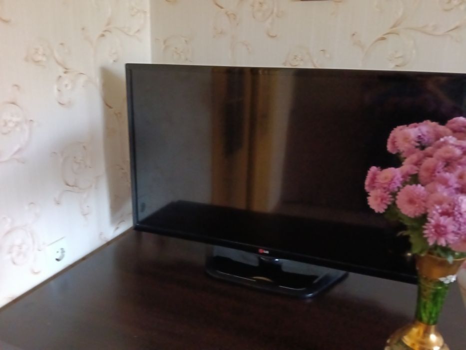 телевізор на запчастини lg