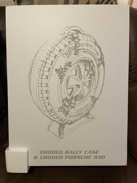 Hot Wheels x Daniel Arsham Eroded Rally Case & Porsche 930 Sealed Mattel Creations Raro