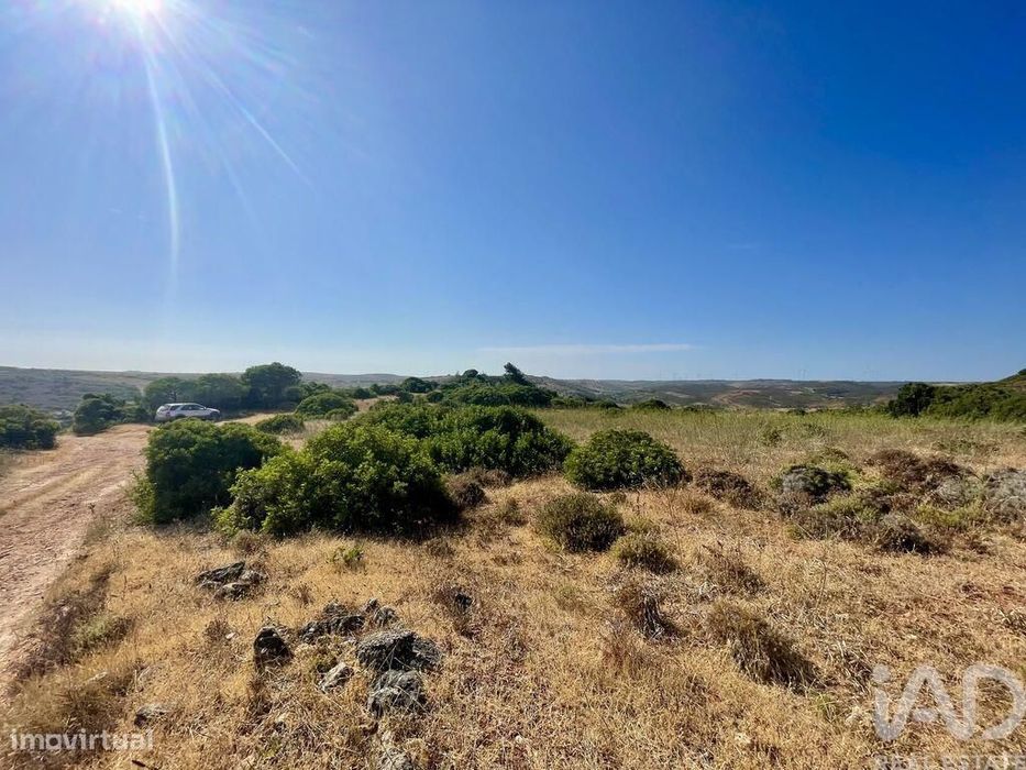 Terreno em Budens de 4320,00 m2