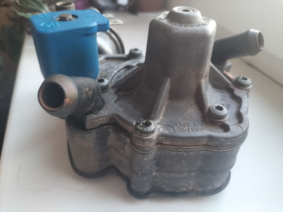 Автомобильные запчасти