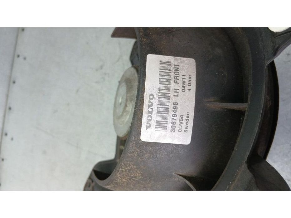 głośnik lewy przód volvo v70 ii 2.4d5 04r 30679496