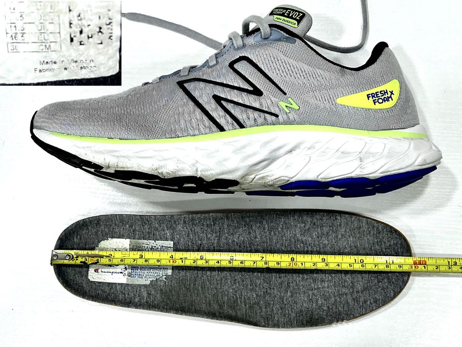 Кроссовки New Balance Размер 45 Оригинал