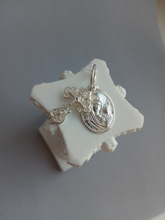 Срібний хрестик родований з камінчиками родій срібло 925 крест кулон