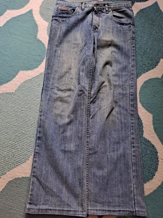 Dżinsy w dobrym stanie pas 41cm