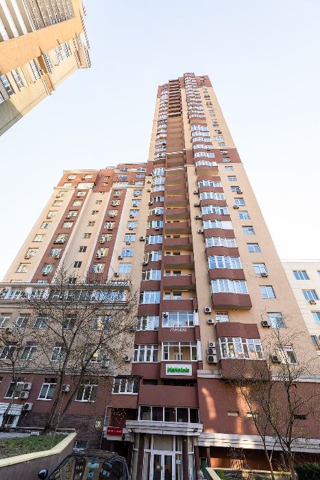 Оренда подобово  біля метро Вокзальна в ЖК Елегант на жилянській,118