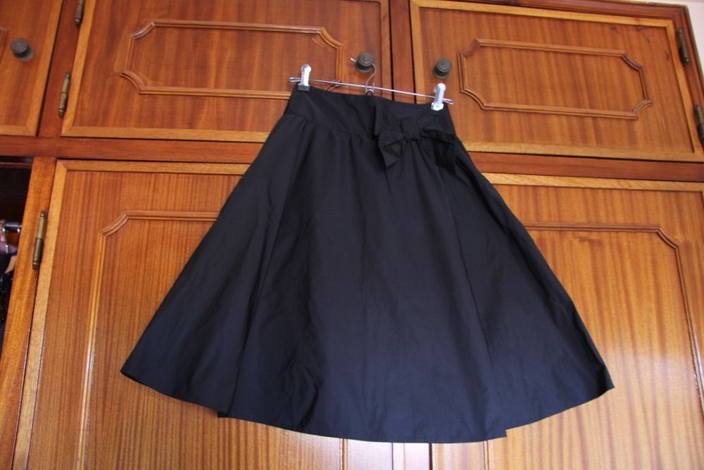 saia preta Mademoiselle R com laço - 34