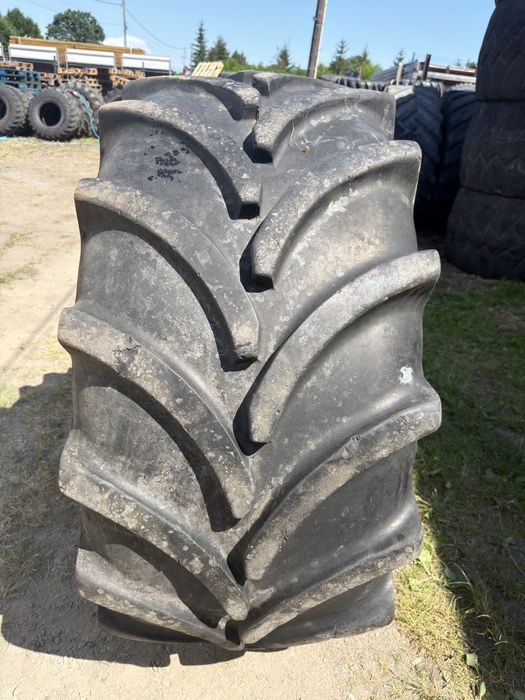 Opona 600/65R28 Vredestein