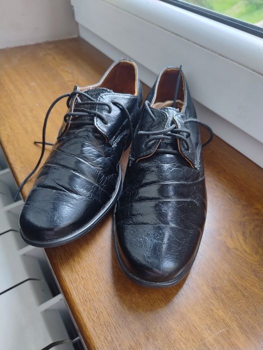 Buty chłopięce 33