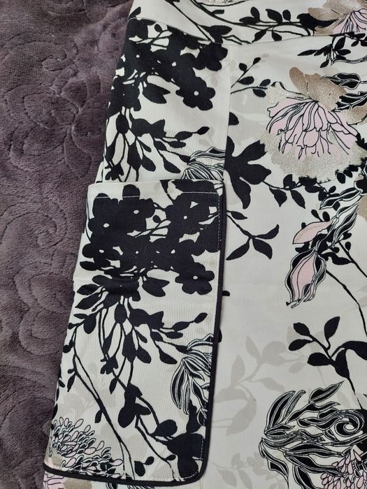 Mini spódnica w kwiaty