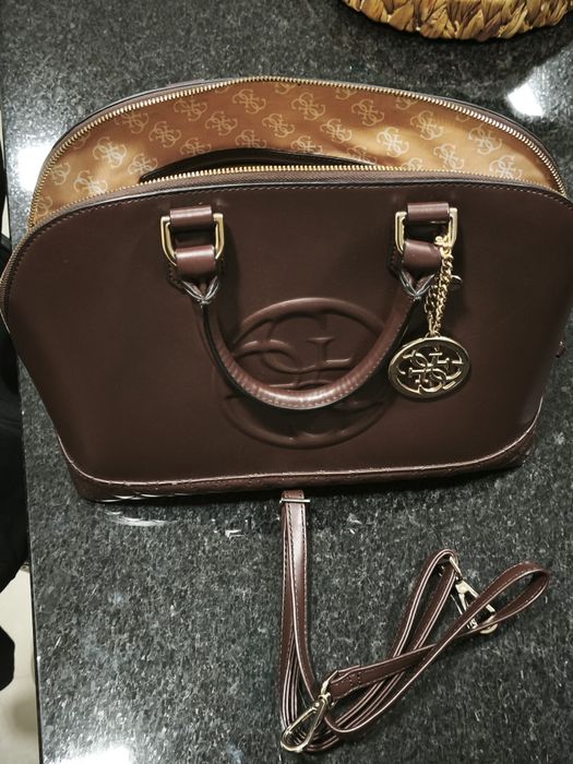 Mala Guess como nova