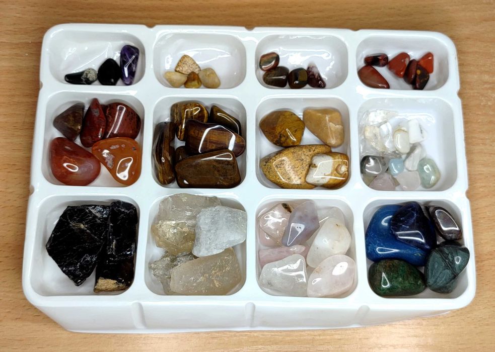 Коллекция Камней и Окаменелостей