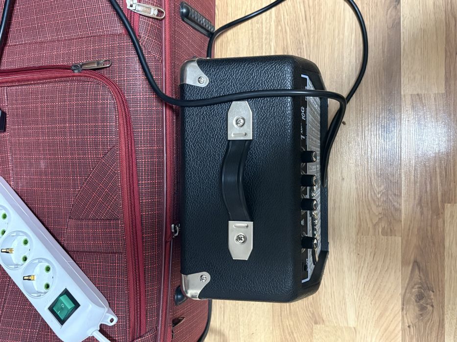 Гітарний підсилювач Fender Frontman 10G