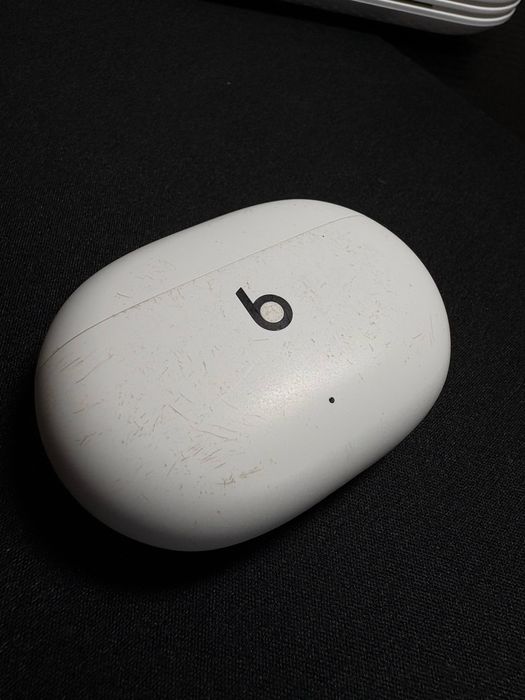 Beats studio buds