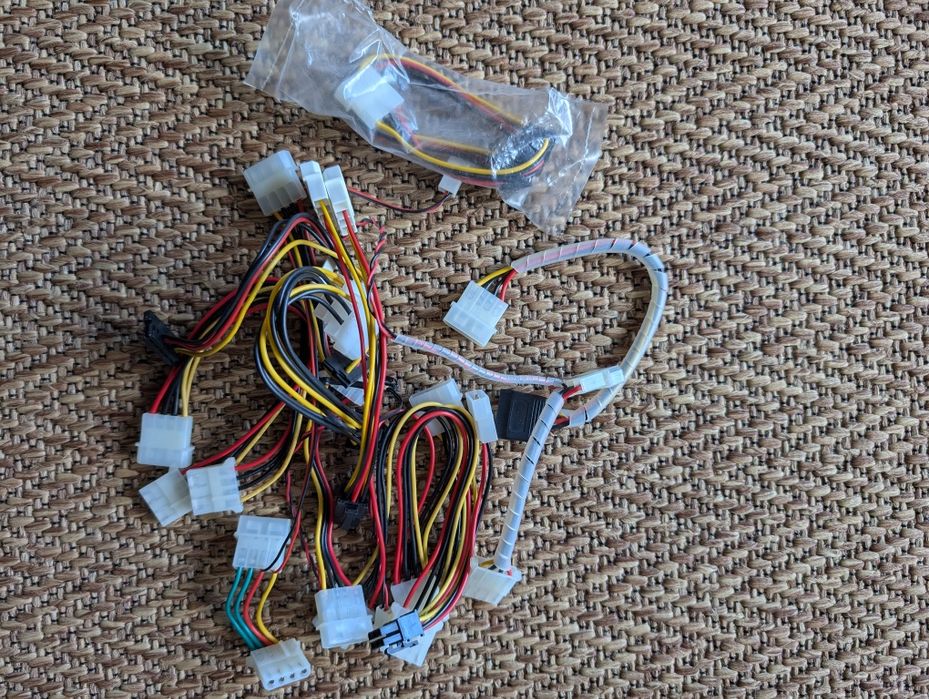 Cabos e adaptadores