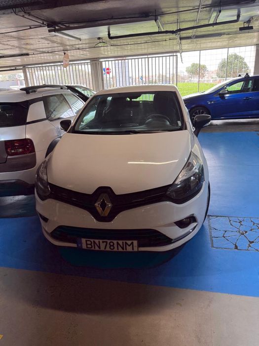 Carro tipo Comercial