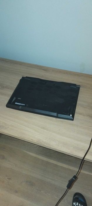 Laptop MSI Katana gamingowy .