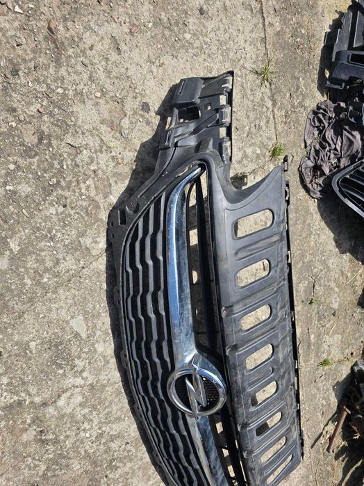 grill Opel Corsa E