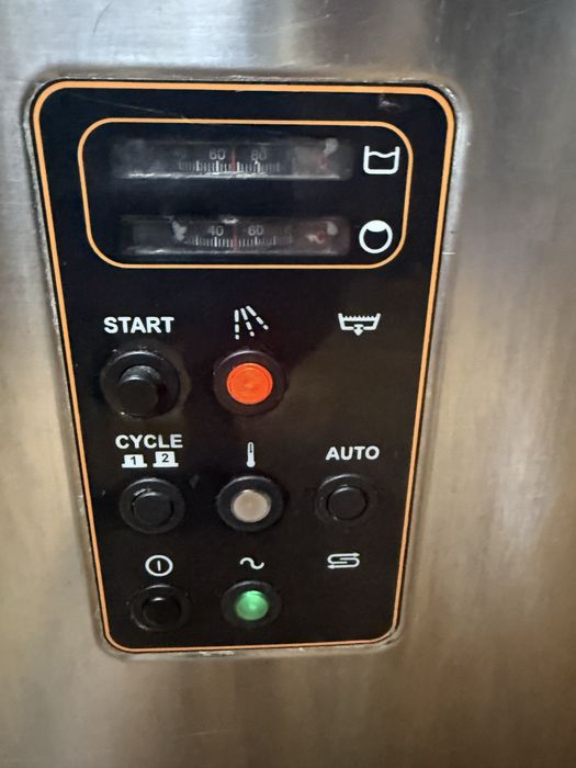 Maquina de lavar loiça  industrial Magnus Capota Bascula