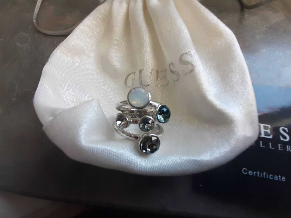 Anel aço original GUESS, estado novo