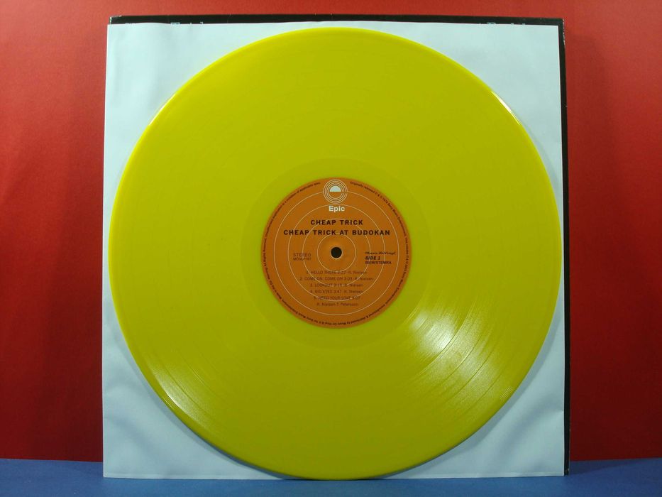 Cheap Trick - At Budokan / NM / LP / EU / 2010 "Special Edition Yellow"64284203686786124