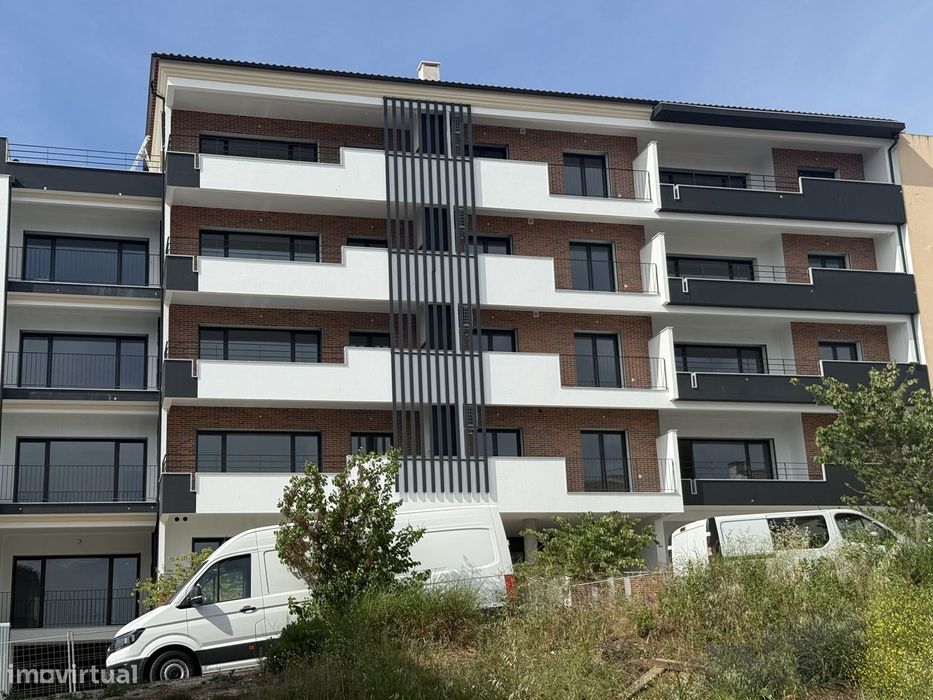 T2 Novo em Pombal com Varanda e Garagem — Pombal, Leiria