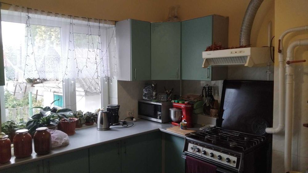 Будинок з гаражем в Дахнівці, 75 кв. м., 4 кімн., с/в, 0,10га  (п3)