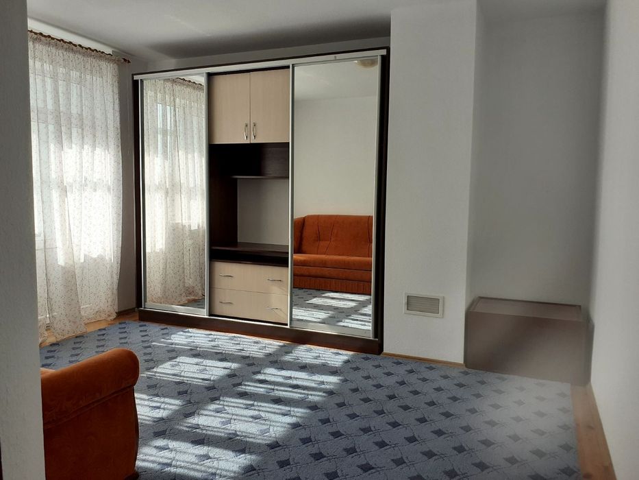 Довгострокова оренда 3-кім. квартири в особняку