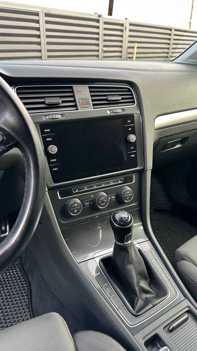 Volkswagen Golf 2017 1.6 TDI Highline