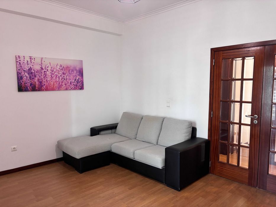 Apartamento T2 com garagem Rua do Brasil