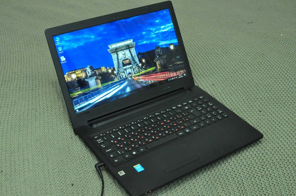 Игровой ноутбук Lenovo 100 (Core i5 /4Gb/SSD/video 2Gb)
