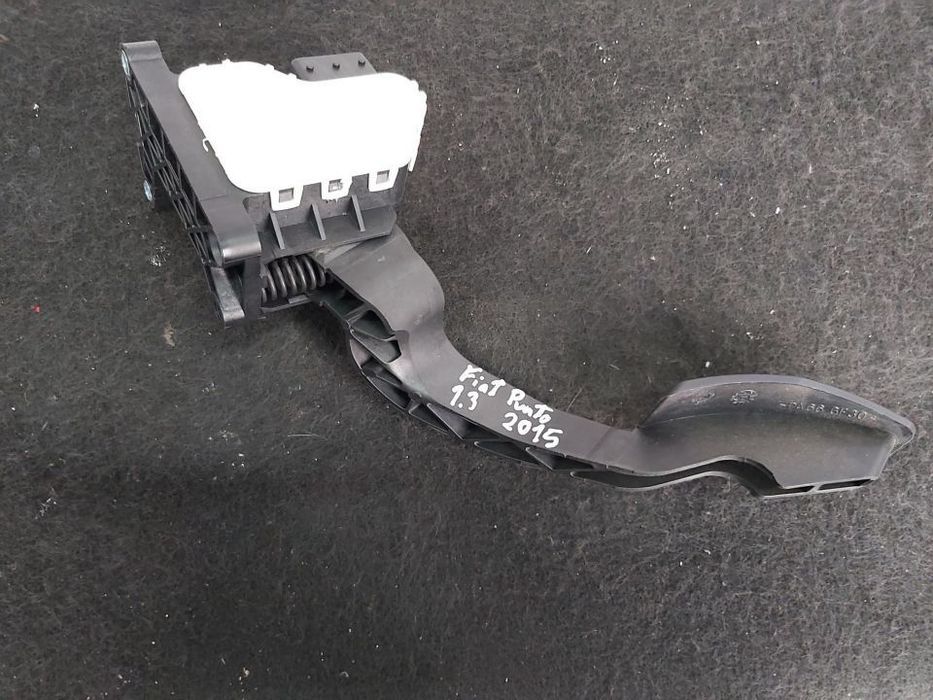 Pedal Acelerador Fiat Grand Punto 1.3mjet 2015